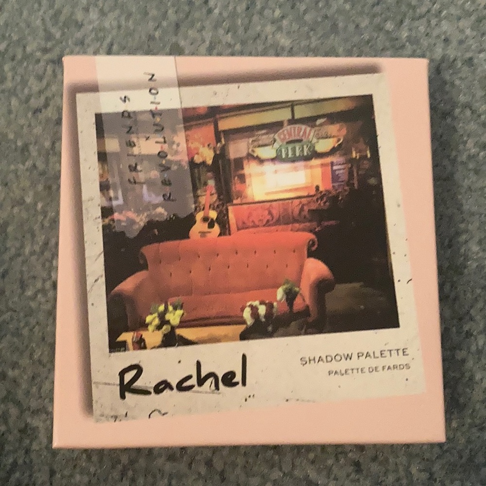 FRIENDS X REVOLUTION - Rachel Eye Shadow Palette